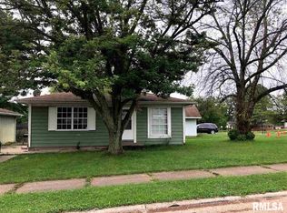 4001 W Hillmont Rd, Peoria, IL 61615