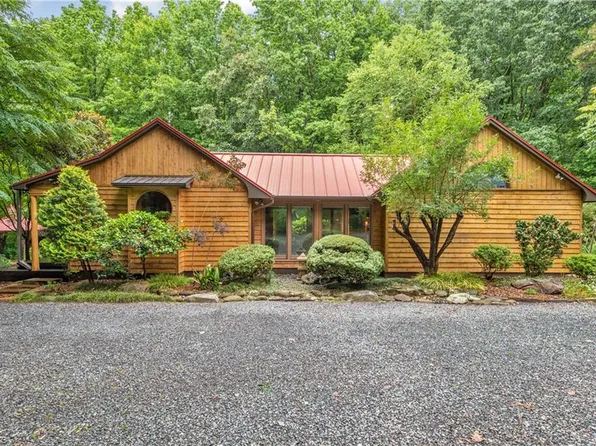 4210 Sunnydell Dr, Winston Salem, NC 27106