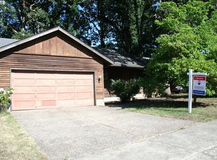 6583 E St, Springfield, OR 97478