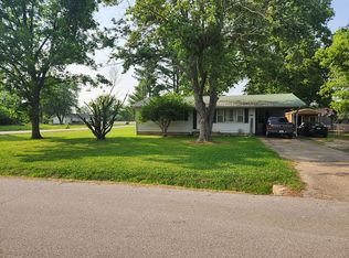417 6th St, Fisk, MO 63940