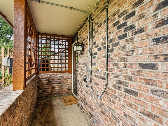 5th image of 2506 Brett Dr
