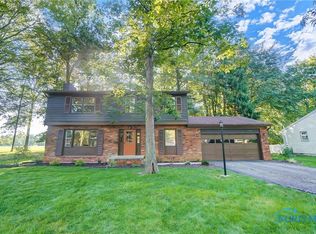 705 Sutton Pl, Findlay, OH 45840