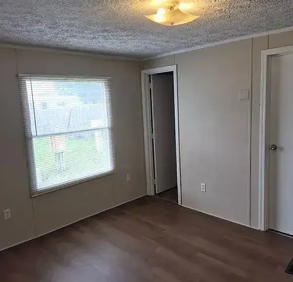 387 Webster Rd #47 — Photo 3