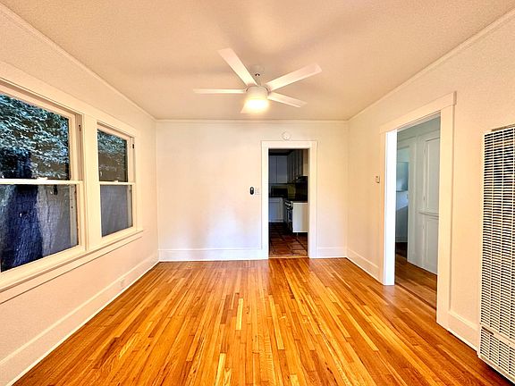 4th image of 428 W Islay St