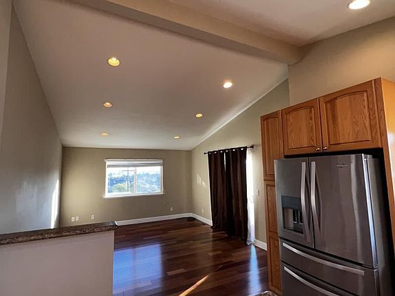 5th image of 419 Avalon Dr