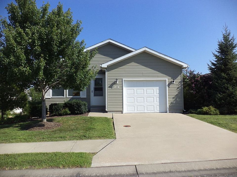 1st image of 406 NE Cedar Ct