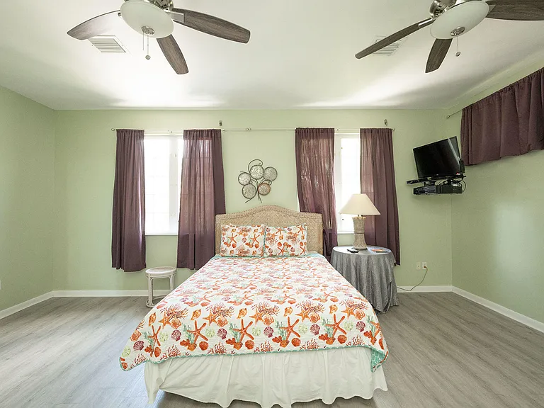 21640 Overseas Hwy — Photo 46