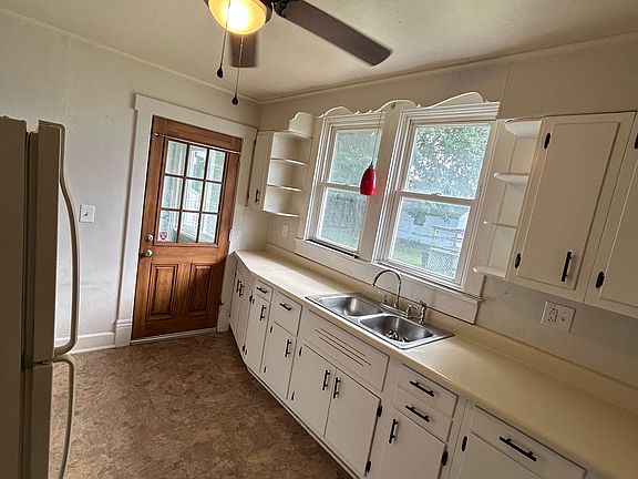 3rd image of 297 McClure Ave