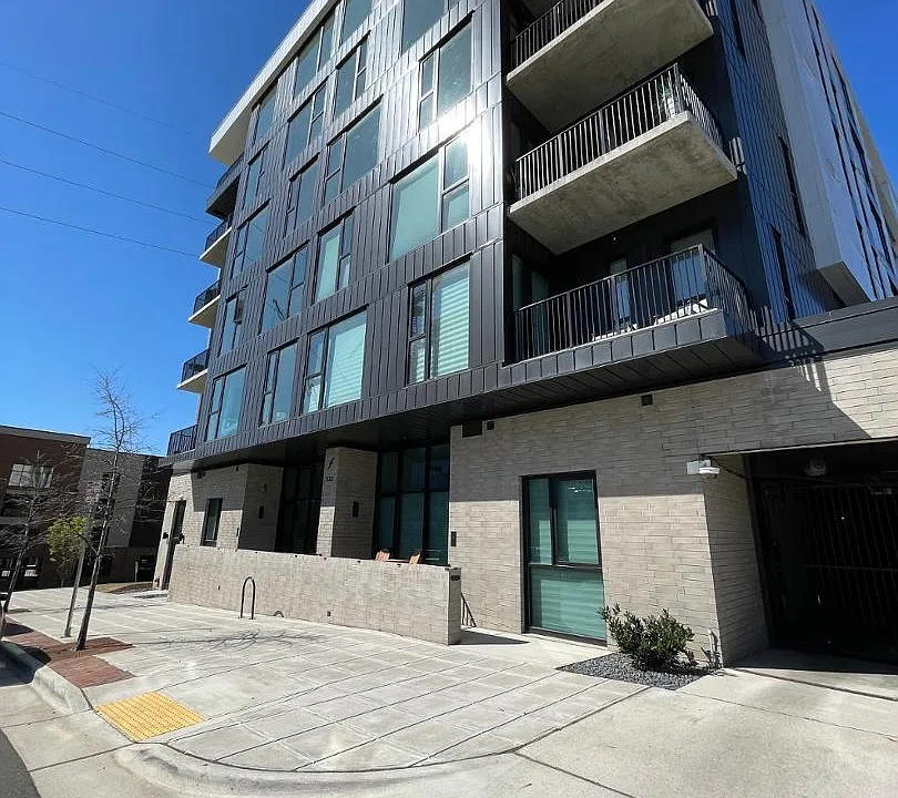 522 S Harrington St #102
