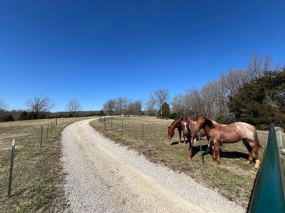 2nd image of 5048 Highway 289 N