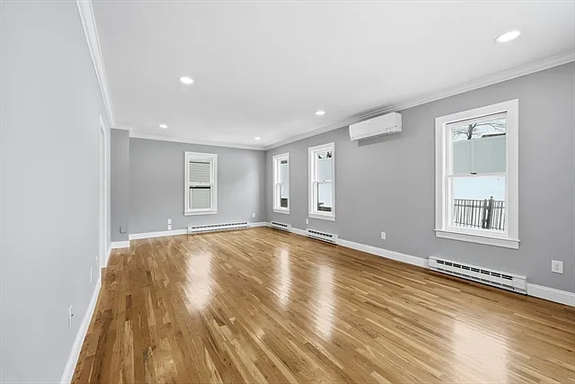 11 Hadley St — Photo 5