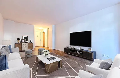 Rented by Manhattan Realty Group