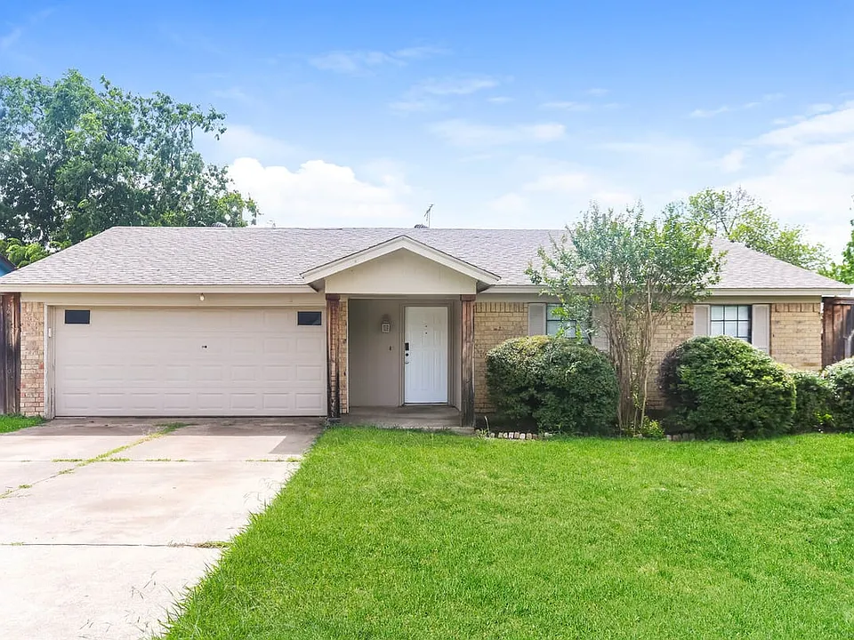 7404 Cheryl Ct