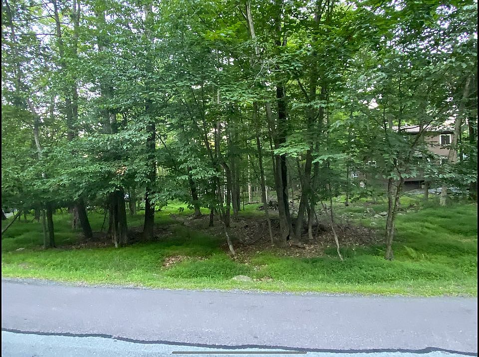 1st image of 35R Lakeland Dr