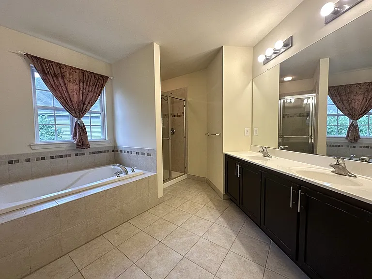 801 Juniper Ct — Photo 13