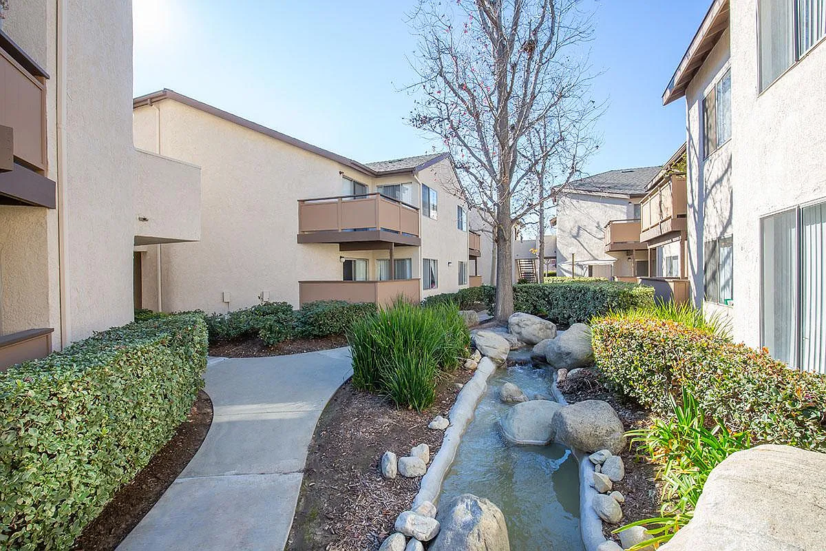 Mountain View Apartment Homes — Photo 3
