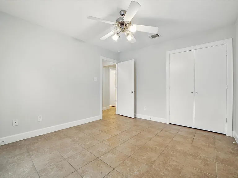 650 Westcross St #44 — Photo 9