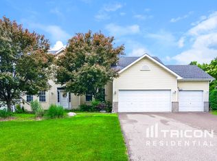 2325 Manuela Dr, Chaska, MN 55318