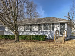 208 S Randolph Rd, Kansas City, MO 64119