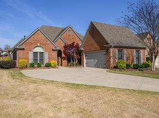 5400 Creekside Ln, Hoover, AL 35244