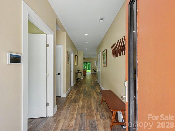4th image of 815 Burrage Rd NE