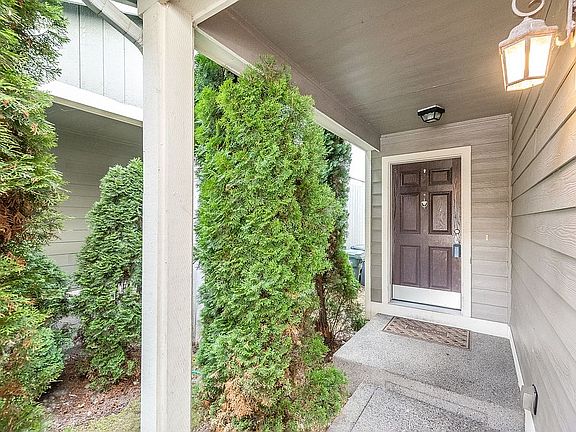 4th image of 17710 72nd Ave E