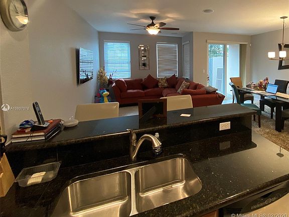 4th image of 267 Las Brisas Cir