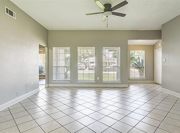 3rd image of 30 Imogene St