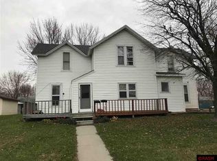 202 N Front St, Saint Peter, MN 56082