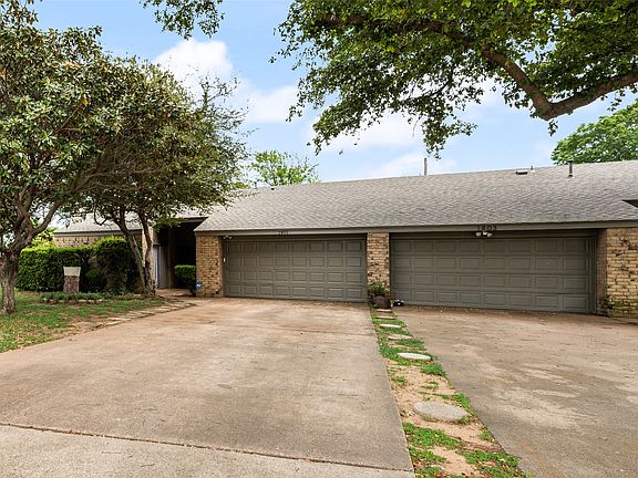 2nd image of 1801 Woodview Ct