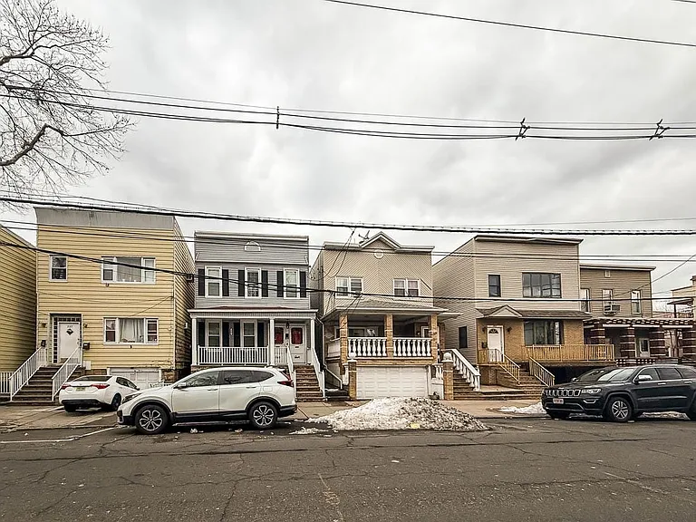 341 Avenue E #2 — Photo 8