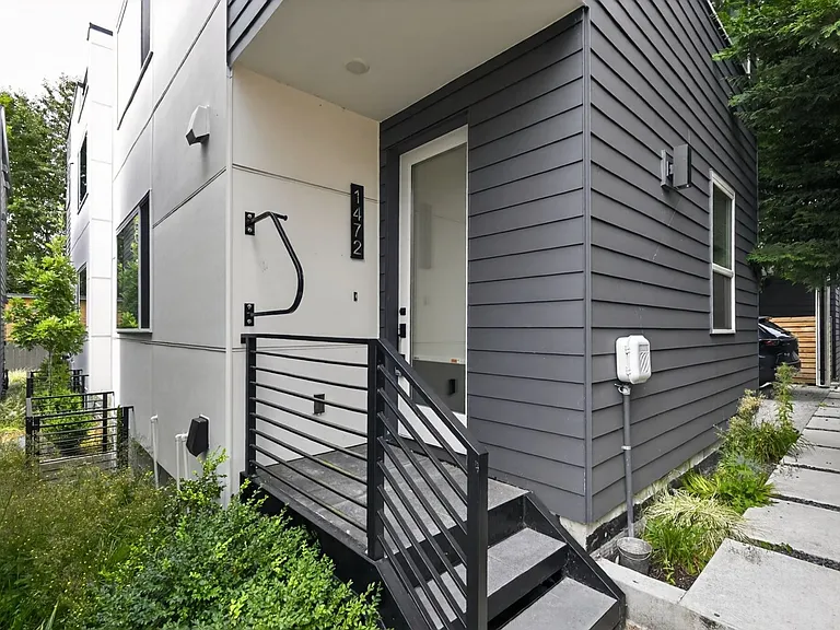 1472 21st Ave — Photo 5