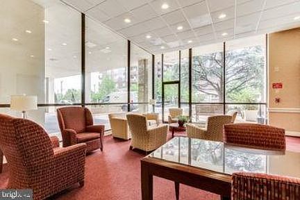 5th image of 3800 Fairfax Dr APT 709