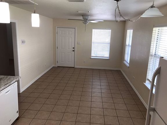 5th image of 805 N Washington St #C