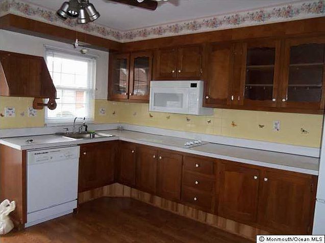 2nd image of 387 Chatham Court #D