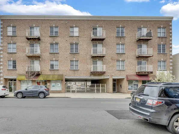 411-419 Chestnut St #3D, Newark, NJ 07105