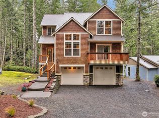 701 E Vine Maple Ln, Union, WA 98592
