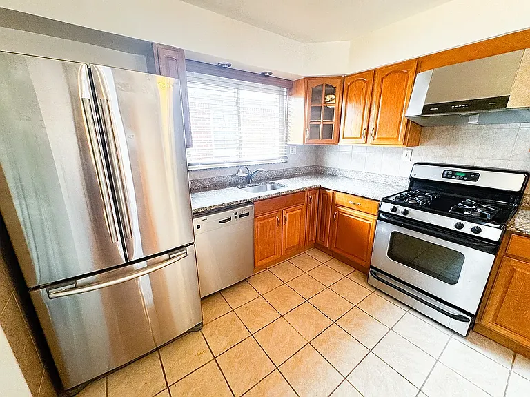 157-21 25th Ave #1 — Photo 5