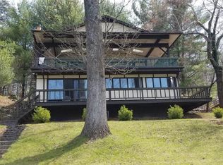 6963 Owens Rd, Radford, VA 24141