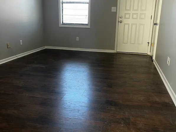 1608 Windsong Ct, Winston Salem, NC 27127