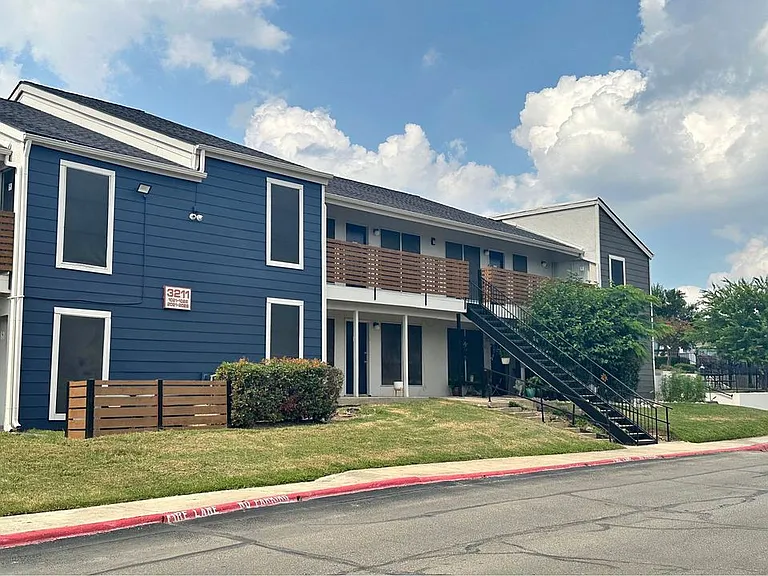 Maxton West Apartment Homes — Photo 56