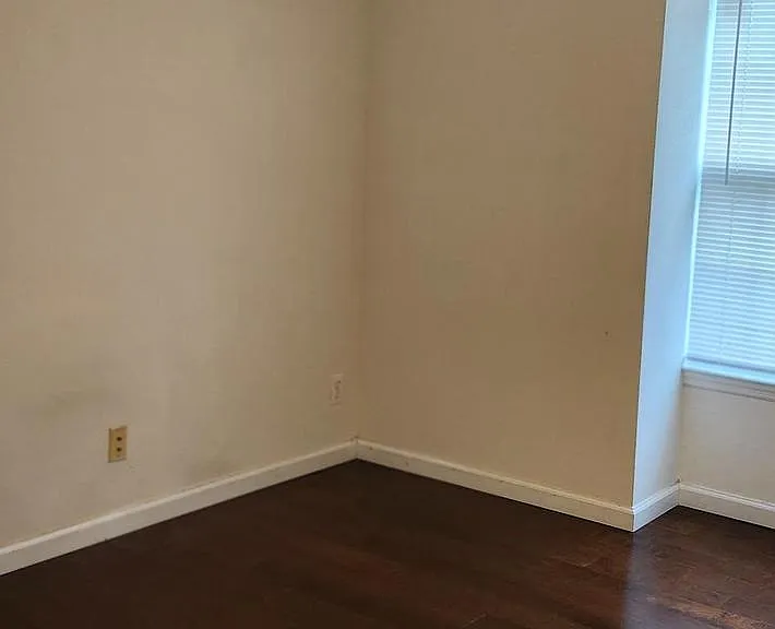 58 Kenwood Dr — Photo 16