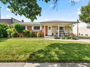 29224 Rayburn St, Livonia, MI 48154