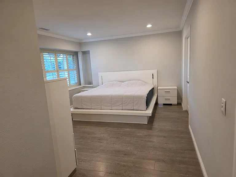 2833 E Alden Pl — Photo 29