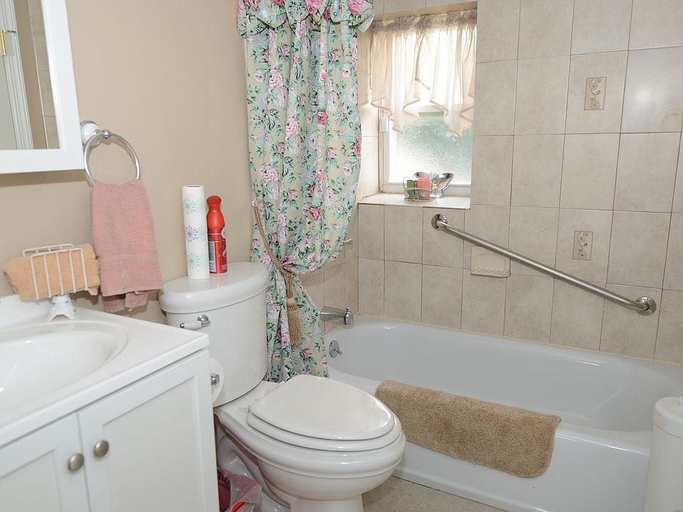 1st image of 2675 Lee Pl