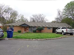 1522 Pin Oak Ave, Huntsville, TX 77340