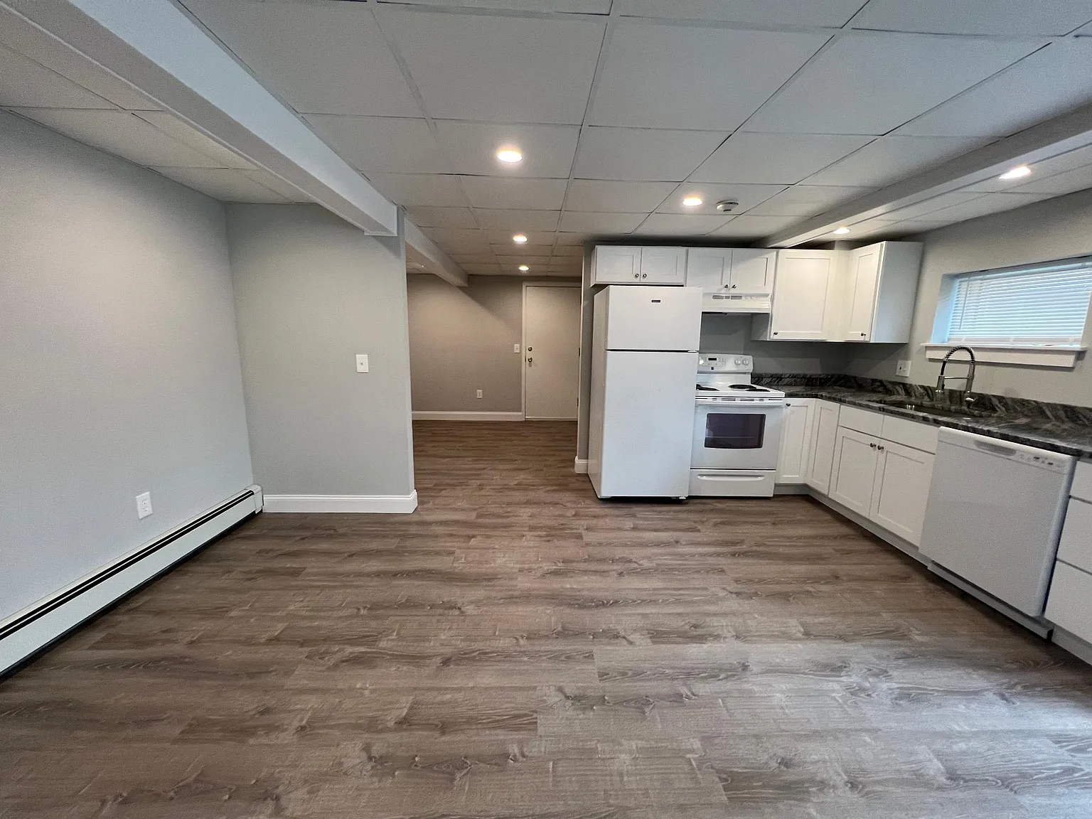 11 Lawrence Ave — Photo 1