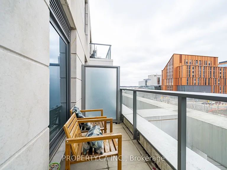 12 Bonnycastle St #422 — Photo 16