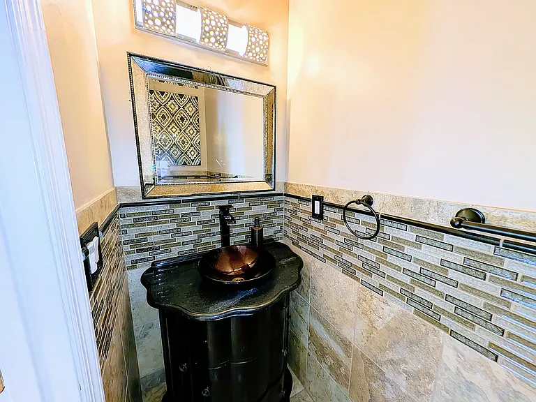 284 Peninsula Ave — Photo 33