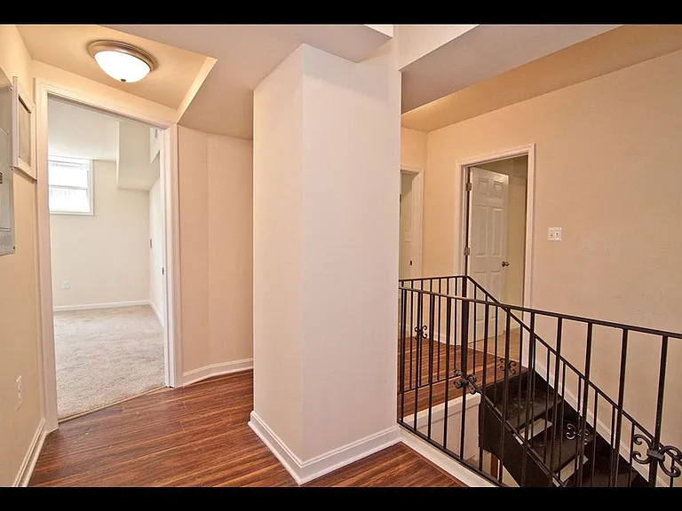 Oaklawn Apartments — Photo 4